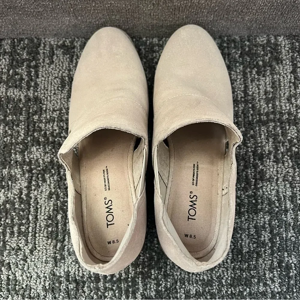 TOMS Slip On Kallie Cutout Wedge Booties Suede Oatmeal‎ Tan Beige Size 8.5
